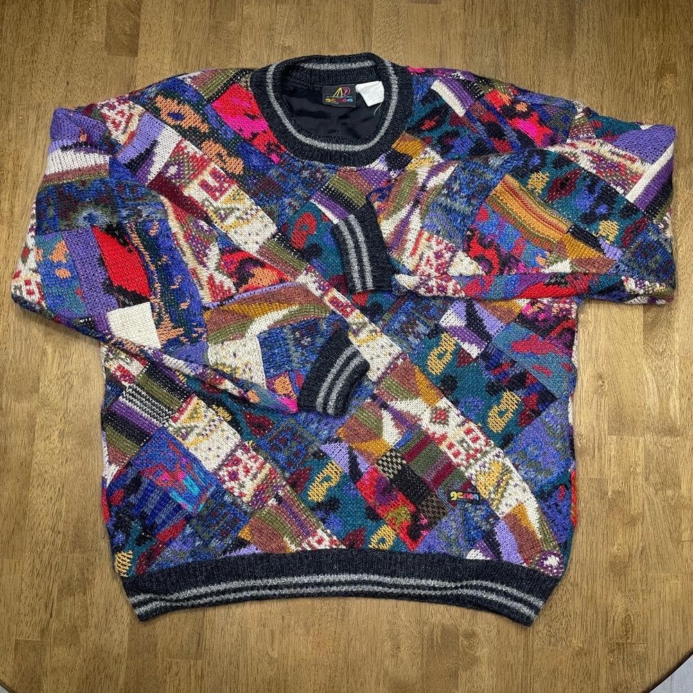 Vintage 80’s Crewneck Sweater fully lined with Eclectic Coogi-like Pattern